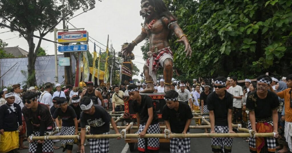 nyepi ogoh-ogoh